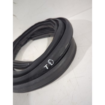 Recambio de goma contorno para nissan micra v (k14) 1.5 dci referencia OEM IAM 803315FA0A  