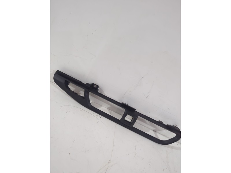 Recambio de moldura para nissan micra v (k14) 1.5 dci referencia OEM IAM 687945FA0A  