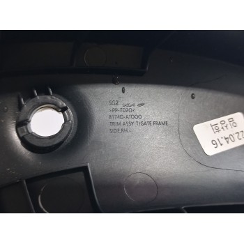 Recambio de moldura derecha para kia niro (sg2) hybrid concept referencia OEM IAM 81740AT000  
