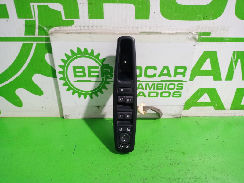 Recambio de mando elevalunas delantero izquierdo para renault scenic iii xmod bose referencia OEM IAM 809610017R  
