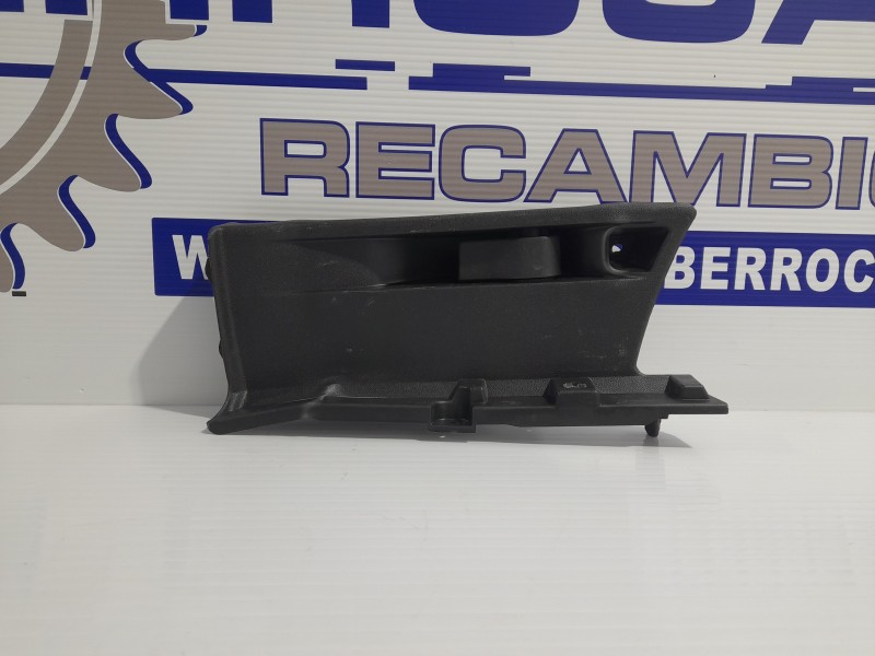 Recambio de moldura interior para renault megane iii sport tourer referencia OEM IAM 849510036R  