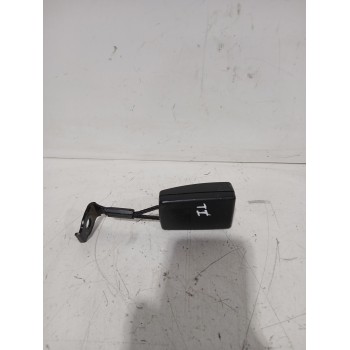 Recambio de enganche cinturon trasero izquierdo para opel astra h (a04) 1.7 cdti (l48) referencia OEM IAM 401266978  