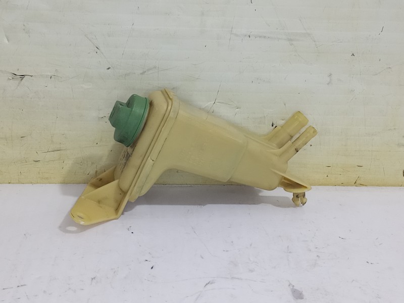 Recambio de deposito servo para audi a6 avant (4b5) 2.5 tdi quattro referencia OEM IAM 8D0422373C  