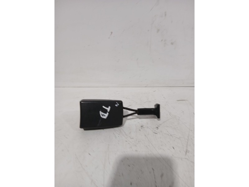 Recambio de enganche cinturon trasero derecho para opel astra h (a04) 1.7 cdti (l48) referencia OEM IAM 401266978  