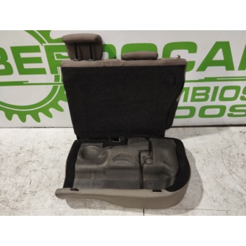 Recambio de asientos trasero derecho para renault megane ii familiar 1.9 dci diesel referencia OEM IAM 7701054832  
