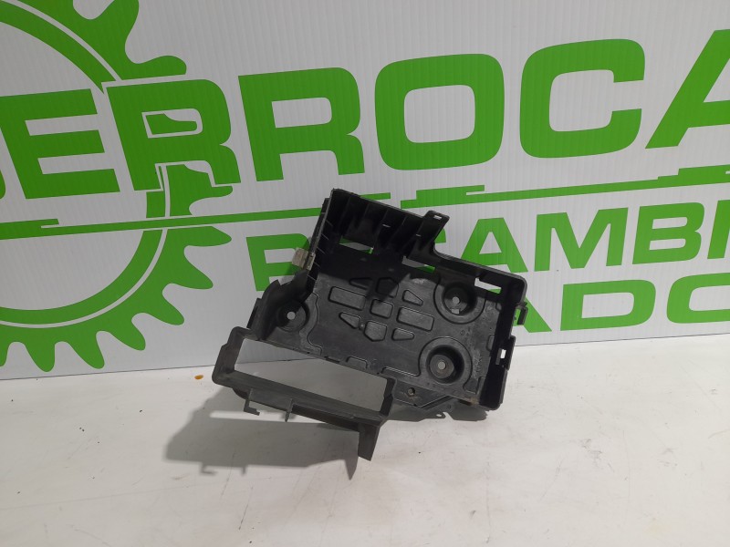 Recambio de soporte bateria para renault laguna ii (bg0) 1.6 referencia OEM IAM 8200183327  