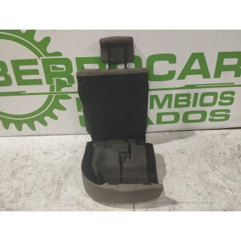 Recambio de asientos trasero izquierdo para renault megane ii familiar 1.9 dci diesel referencia OEM IAM 7701054831  