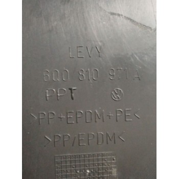 Recambio de paso rueda trasero izquierdo para volkswagen polo iv (9n_, 9a_) 1.9 sdi referencia OEM IAM 6Q0810971A  