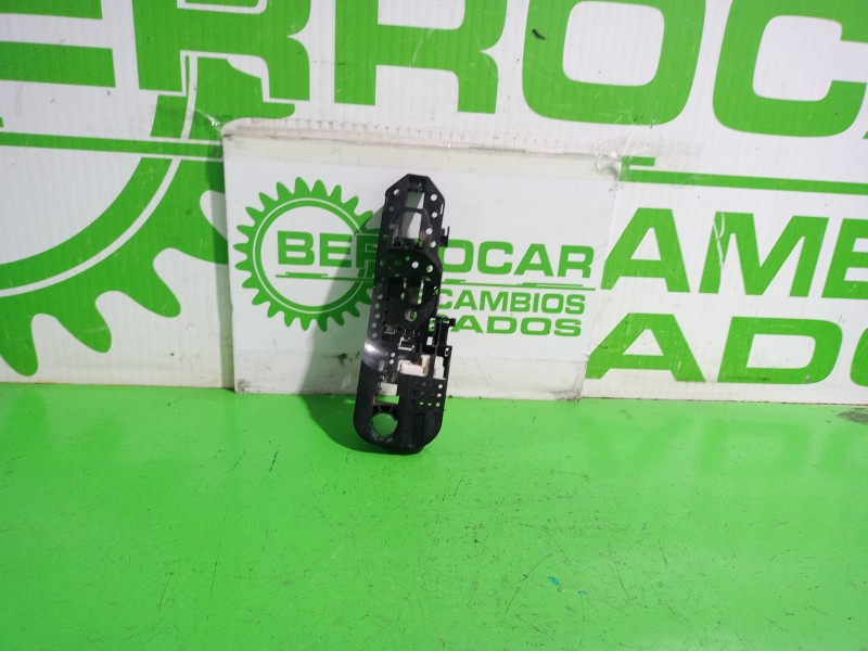 Recambio de maneta exterior delantera derecha para renault scenic iii xmod bose referencia OEM IAM 806060041R  