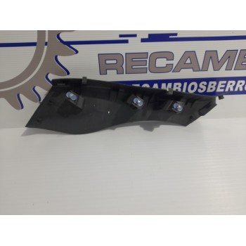 Recambio de moldura interior para renault megane iii sport tourer referencia OEM IAM 849500011R  