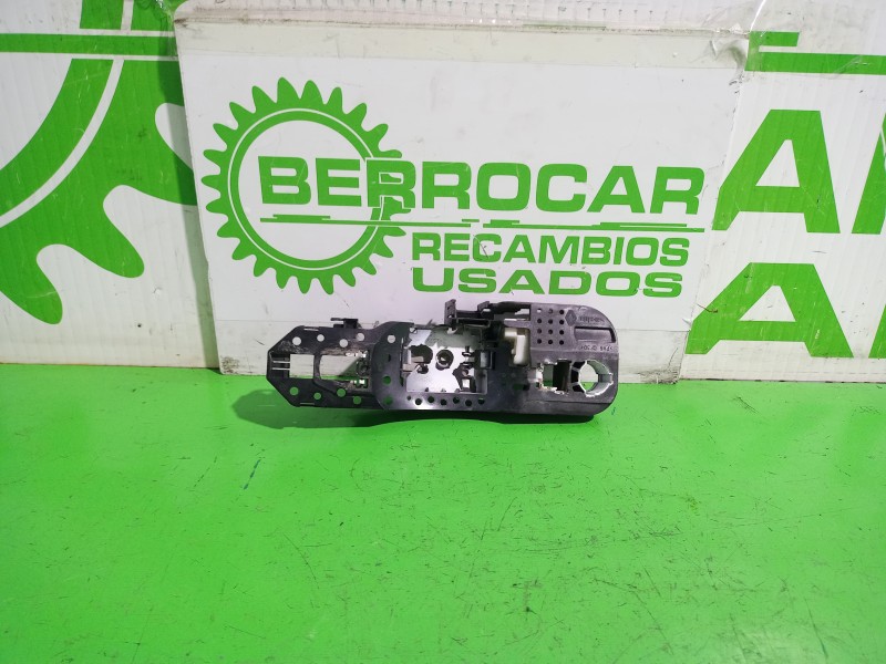 Recambio de maneta exterior trasera derecha para renault scenic iii xmod bose referencia OEM IAM 806060041R  