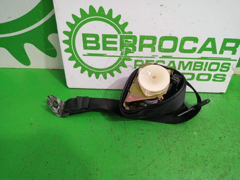 Recambio de cinturon seguridad trasero izquierdo para ford focus berlina (cap) 1.6 16v cat referencia OEM IAM 4M51A611B68  