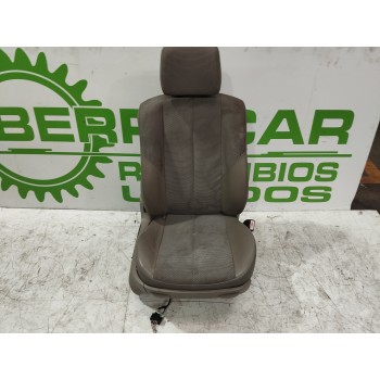 ASIENTO DELANTERO DERECHO 7701054005 