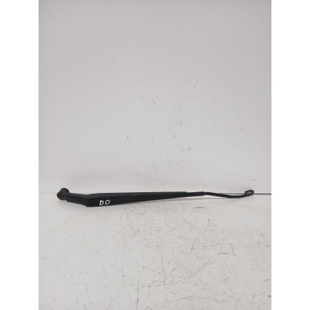 Recambio de brazo limpia delantero derecho para toyota avensis sedán (_t25_) 2.0 d-4d (adt250_) referencia OEM IAM 8521105070  