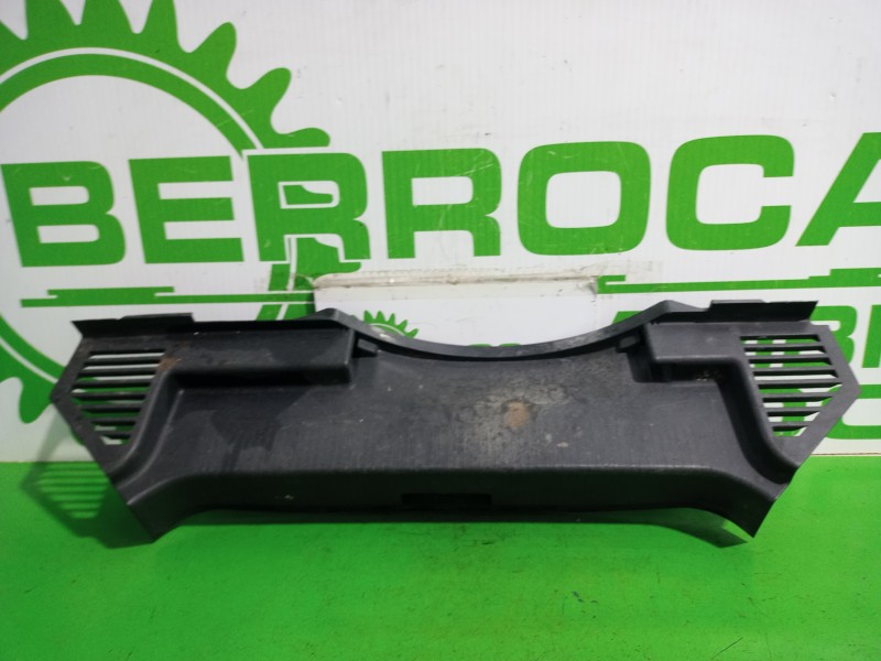 Recambio de guarnecido porton trasero para opel astra h berlina elegance referencia OEM IAM 24464190  