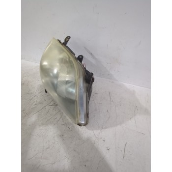 Recambio de faro derecho para toyota avensis sedán (_t25_) 2.0 d-4d (adt250_) referencia OEM IAM 8113005212  