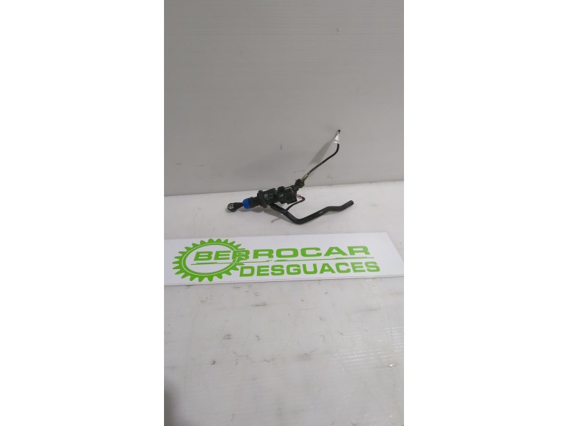 Recambio de bombin embrague para dacia duster (hm_) 1.0 tce 90 referencia OEM IAM 306104007R  
