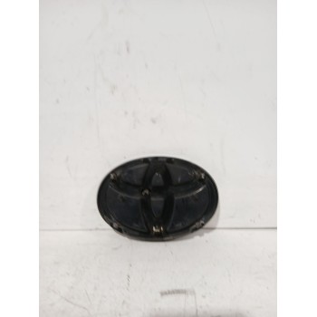 Recambio de emblema para toyota avensis sedán (_t25_) 2.0 d-4d (adt250_) referencia OEM IAM 7530105010  