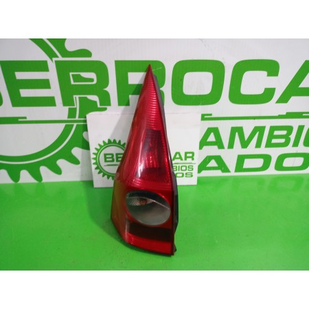 Recambio de piloto trasero izquierdo para renault megane ii familiar 1.9 dci diesel referencia OEM IAM 8200142684  
