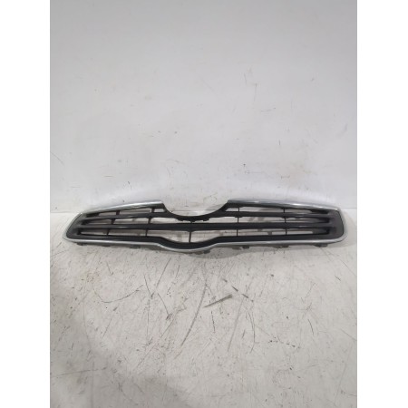 Recambio de rejilla paragolpes delantero para toyota avensis sedán (_t25_) 2.0 d-4d (adt250_) referencia OEM IAM 5310005060B0  