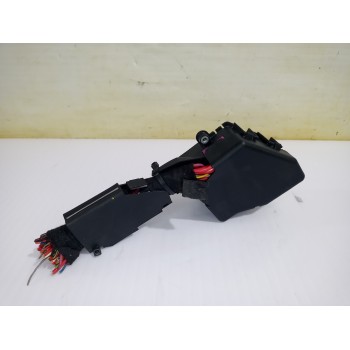 Recambio de caja reles / fusibles para audi a6 avant (4b5) 2.5 tdi quattro referencia OEM IAM 8D1941824  