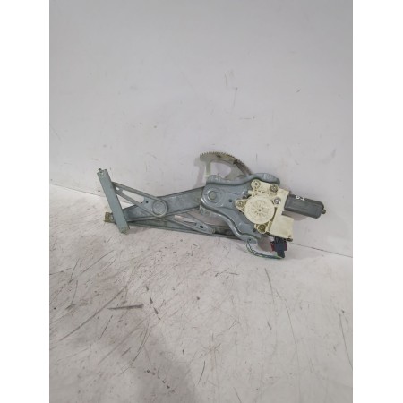 Recambio de elevalunas delantero izquierdo para toyota avensis sedán (_t25_) 2.0 d-4d (adt250_) referencia OEM IAM 6982005050  