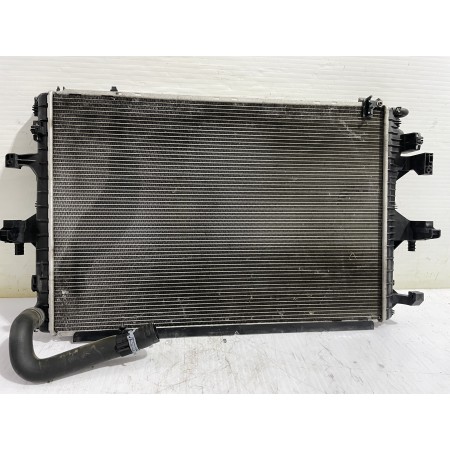 Recambio de radiador agua para volkswagen transporter t6 t6 caravelle trendline referencia OEM IAM 7E0121253C  