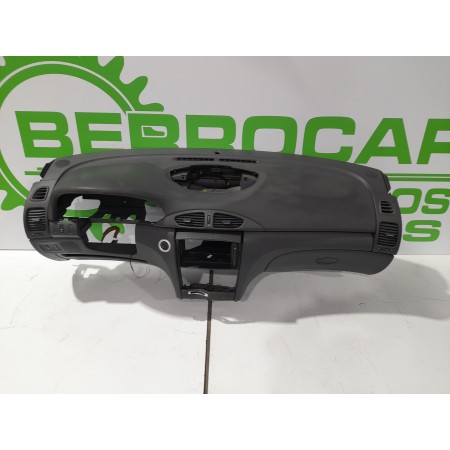Recambio de salpicadero para renault laguna ii (bg0) 1.6 referencia OEM IAM 7701208170  
