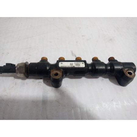 Recambio de rampa inyectora para ford focus lim. (cb4) business referencia OEM IAM 9654592680  