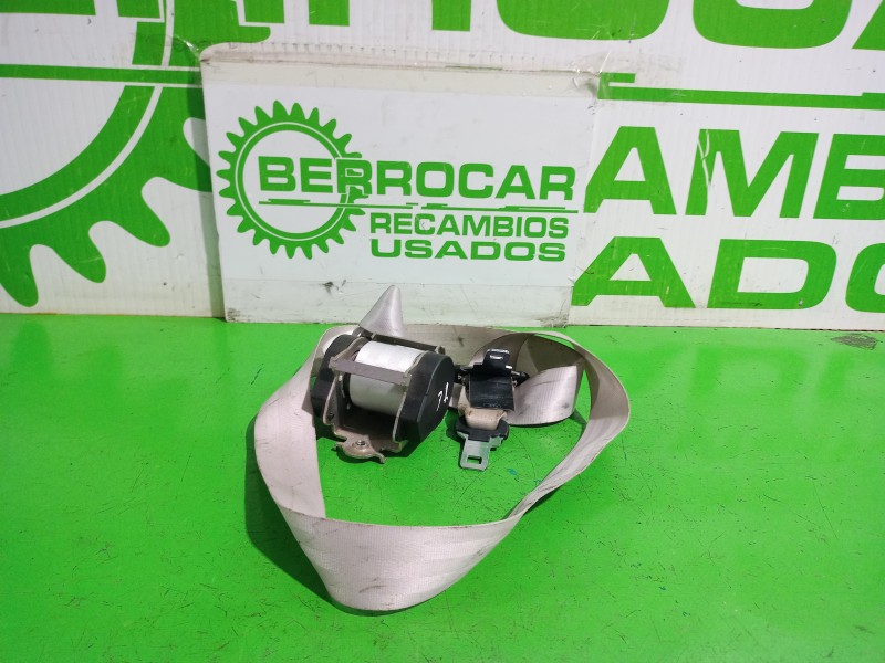 Recambio de cinturon seguridad trasero central para renault scenic iii xmod bose referencia OEM IAM 888507366R  