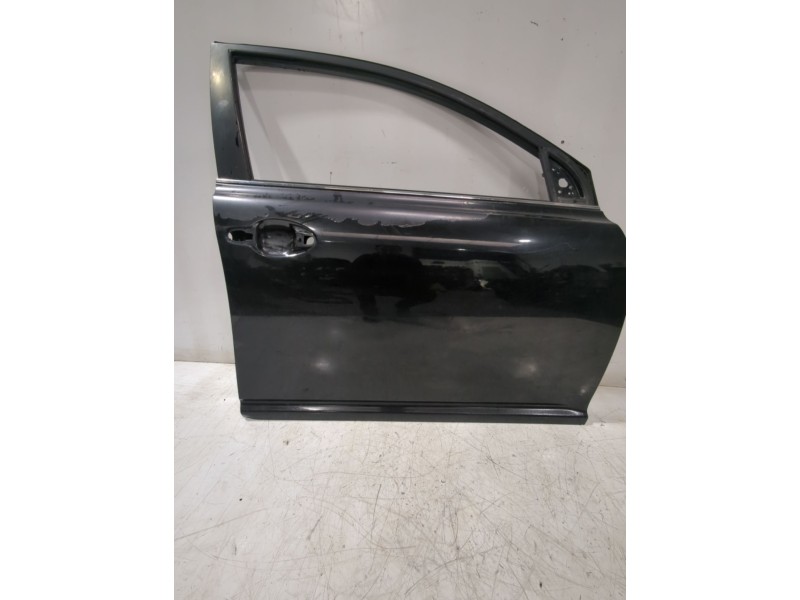Recambio de puerta delantera derecha para toyota avensis sedán (_t25_) 2.0 d-4d (adt250_) referencia OEM IAM 6700105050  