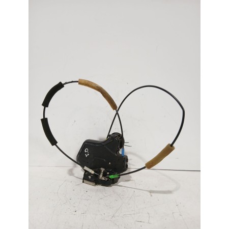 Recambio de cerradura puerta trasera derecha para toyota avensis sedán (_t25_) 2.0 d-4d (adt250_) referencia OEM IAM 6905002102 