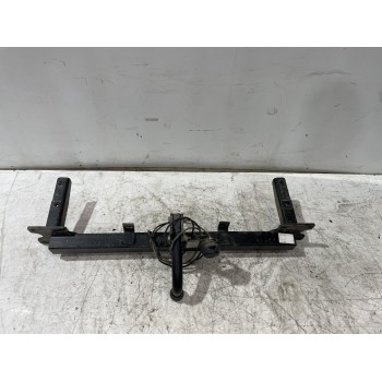 Recambio de enganche remolque para kia carnival ii 2.9 crdi lx referencia OEM IAM ZK55053007B  