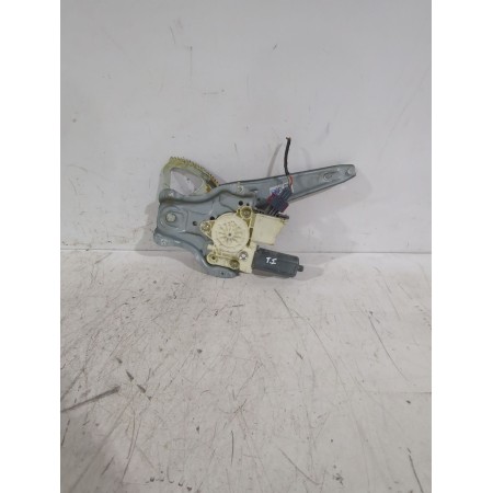 Recambio de elevalunas trasero izquierdo para toyota avensis sedán (_t25_) 2.0 d-4d (adt250_) referencia OEM IAM 6984005090  