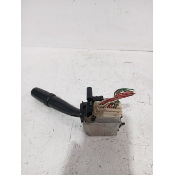 Recambio de mando luces para toyota avensis sedán (_t25_) 2.0 d-4d (adt250_) referencia OEM IAM 173650B  