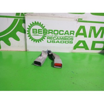 ENGANCHE CINTURON TRASERO IZQUIERDO 898303E200CY 