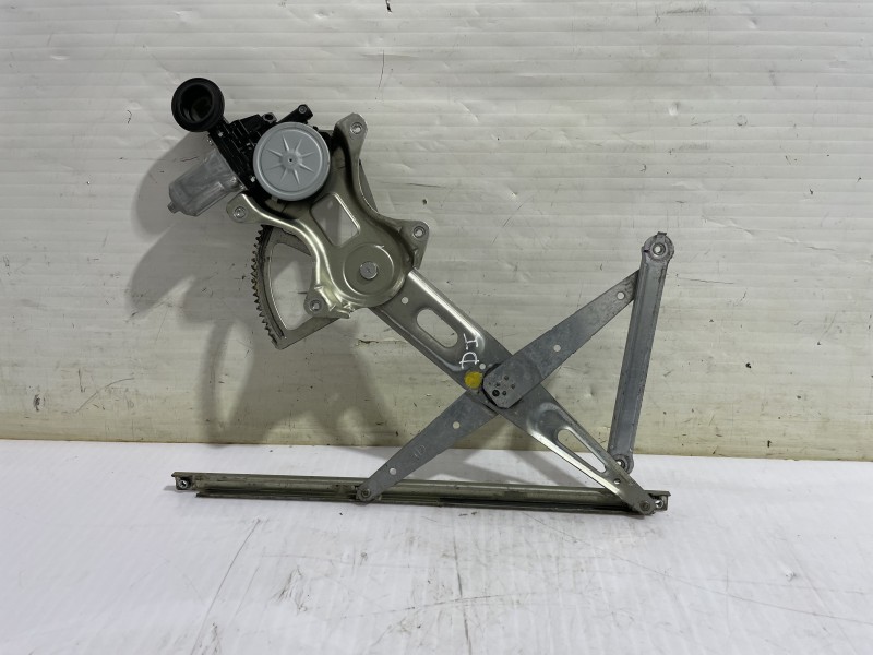 Recambio de elevalunas delantero izquierdo para toyota prius (nhw20) basis referencia OEM IAM 6980252070  