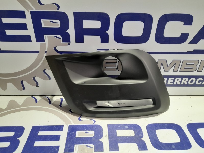 Recambio de rejilla paragolpes derecha para citroën berlingo station wagon referencia OEM IAM 9810965677  