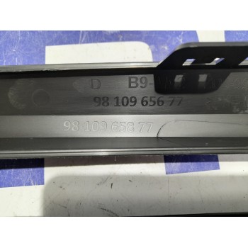 Recambio de rejilla paragolpes derecha para citroën berlingo station wagon referencia OEM IAM 9810965677  