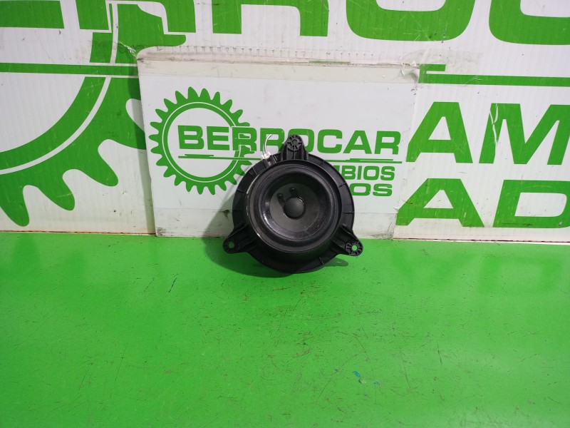 Recambio de altavoz para renault scenic iii xmod bose referencia OEM IAM 3257820010  