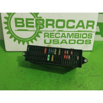 CAJA RELES / FUSIBLES 5P1335450 
