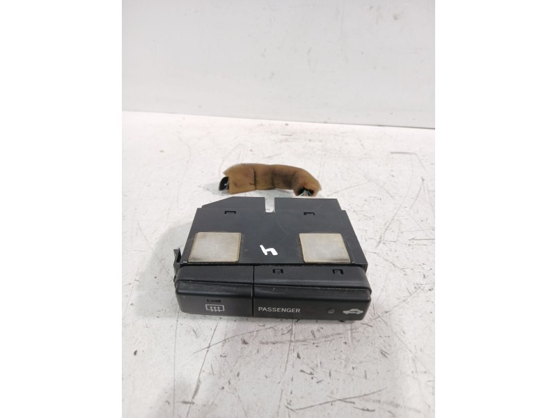 Recambio de interruptor para toyota avensis sedán (_t25_) 2.0 d-4d (adt250_) referencia OEM IAM 8479005130  