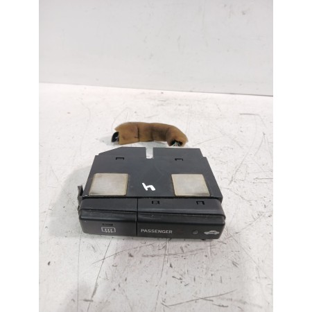 Recambio de interruptor para toyota avensis sedán (_t25_) 2.0 d-4d (adt250_) referencia OEM IAM 8479005130  