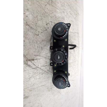 Recambio de mando climatizador para kia cee´d hatchback (ed) 1.6 crdi 90 referencia OEM IAM 972501HXXX  