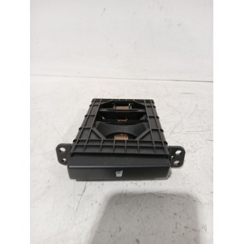Recambio de posavasos para toyota avensis sedán (_t25_) 2.0 d-4d (adt250_) referencia OEM IAM MT3509  