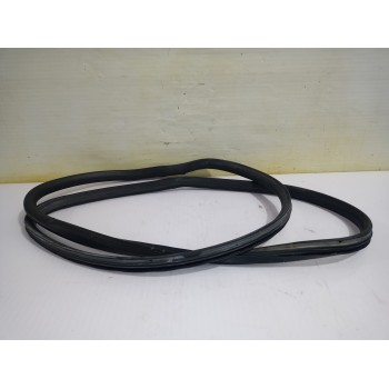 Recambio de goma contorno para audi a6 avant (4b5) 2.5 tdi quattro referencia OEM IAM 4B0831721E  