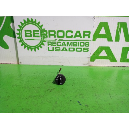 Recambio de interruptor para renault laguna grandtour iii renault laguna iii grandtour referencia OEM IAM 8200169589C  