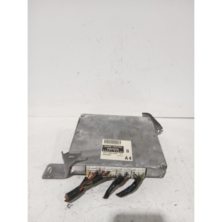 Recambio de centralita motor uce para toyota avensis sedán (_t25_) 2.0 d-4d (adt250_) referencia OEM IAM 8966105A40  