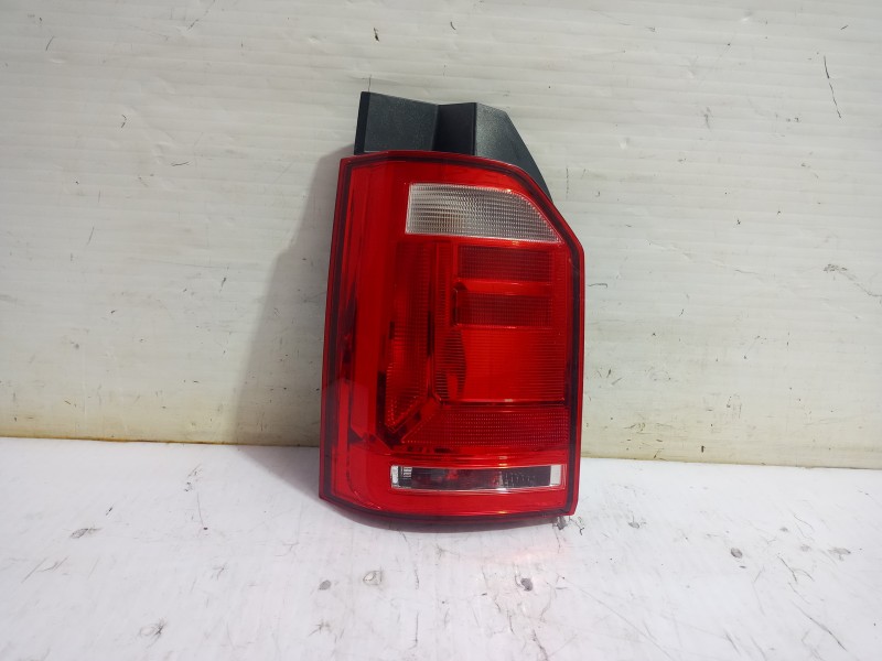 Recambio de piloto trasero izquierdo para volkswagen transporter t6 t6 caravelle trendline referencia OEM IAM 7E0945095AD  