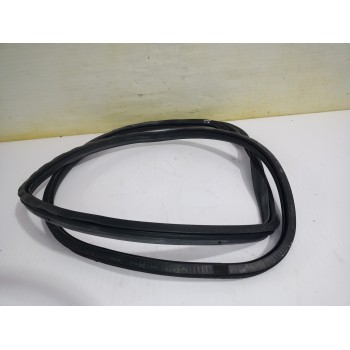 Recambio de goma contorno para audi a6 avant (4b5) 2.5 tdi quattro referencia OEM IAM 4B9833721E  